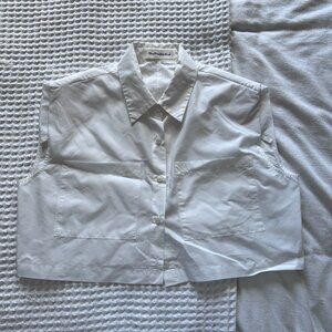 The Frankie Shop Ultra Cropped Sleeveless Button Down Shirt